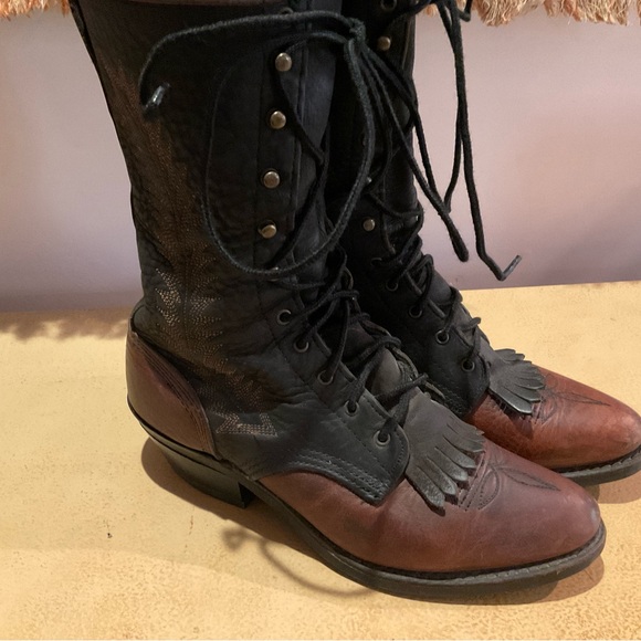 Beautiful Vintage Lace Up Kiltie Western Boots Size 7 - Picture 7 of 12